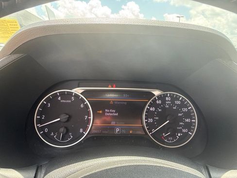 Used 2025 Nissan Sentra SV w/ All-Weather Package FWD image 18