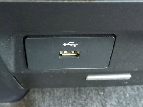 Used 2016 Ford F150 XLT image 20