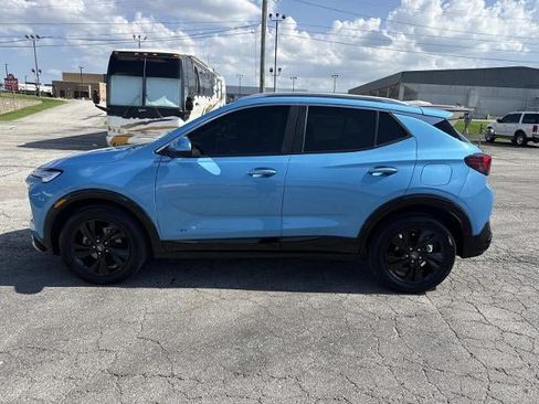 Used 2025 Buick Encore GX Sport Touring w/ Comfort Package FWD image 9