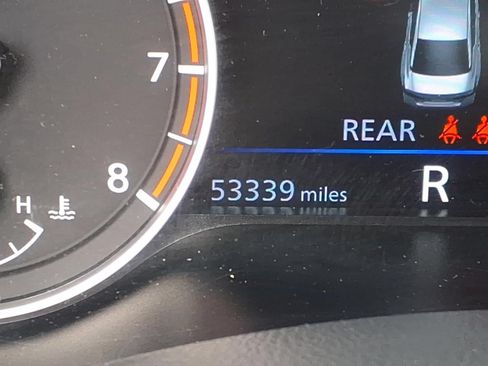 Used 2024 Nissan Altima 2.5 SV FWD image 27