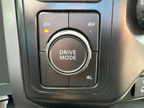 Used 2023 Ford F150 XLT AWD/4WD image 25