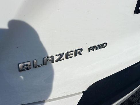 Used 2024 Chevrolet Blazer LT AWD/4WD image 5