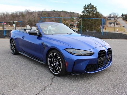 Used 2023 BMW M4 xDrive Competition image 4