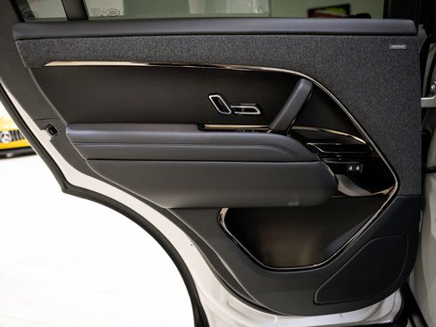 Used 2025 Land Rover Range Rover Sport Dynamic SE image 50