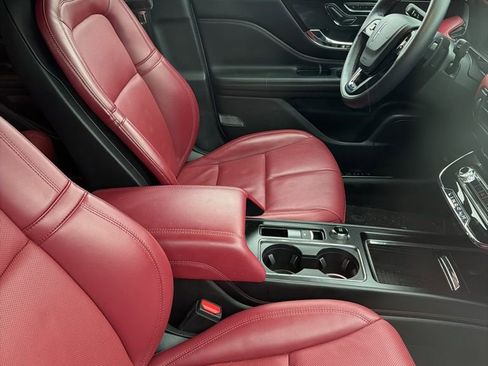 Used 2024 Lincoln Corsair Grand Touring w/ Equipment Group 301A image 11