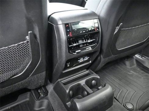 Used 2022 Jeep Grand Cherokee L Limited image 24