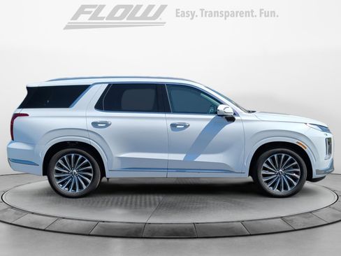 Used 2025 Hyundai Palisade Calligraphy image 8