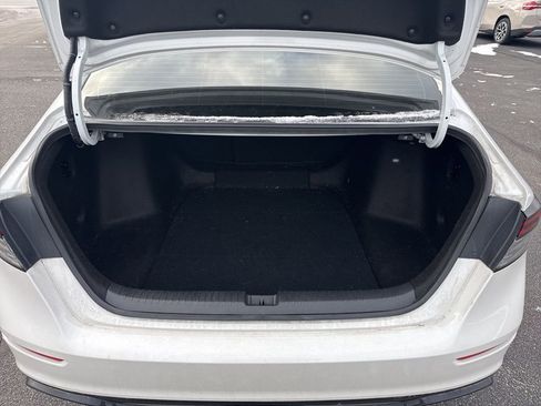 Used 2024 Honda Accord Sport image 19