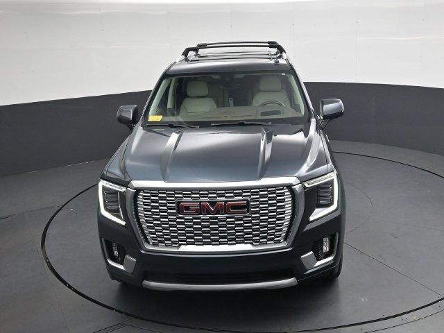 Used 2021 GMC Yukon XL Denali w/ Denali Premium Package AWD/4WD image 30