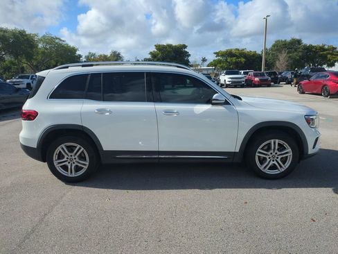 Used 2023 Mercedes-Benz GLB 250 image 5