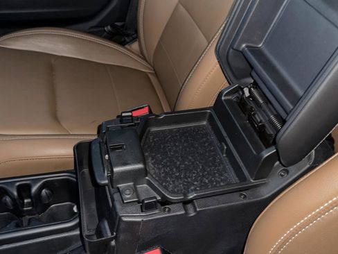 Used 2022 Jeep Wrangler Unlimited Sahara w/ Cold Weather Group image 18