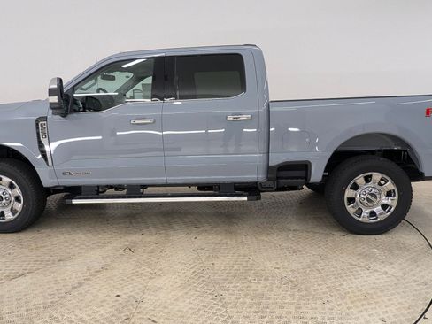 New 2026 Ford F250 Lariat w/ Chrome Package image 2