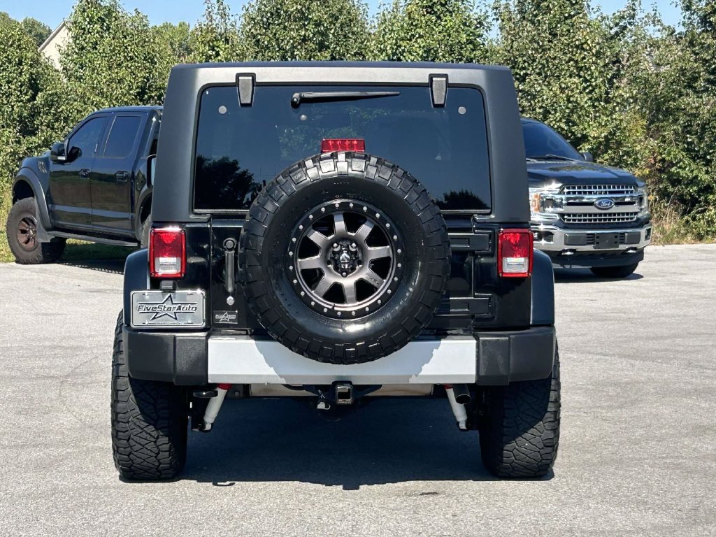 Used 2015 Jeep Wrangler Sahara w/ Connectivity Group AWD/4WD image 6