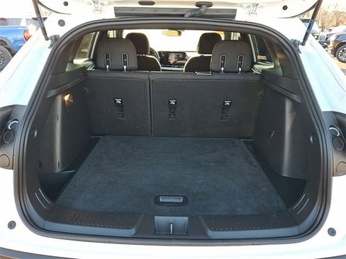 Certified 2024 Chevrolet Trax RS w/ Driver Confidence Package image 22