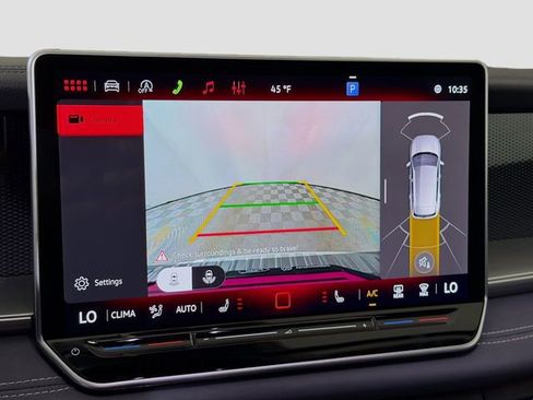 New 2026 Volkswagen Tiguan SE image 16