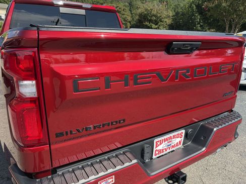 Used 2024 Chevrolet Silverado 1500 RST w/ Convenience Package II AWD/4WD image 30