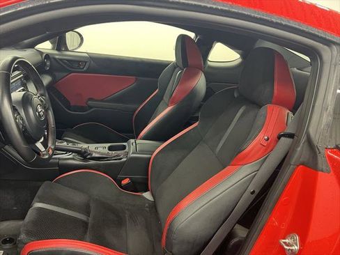 Certified 2024 Toyota GR86 TRUENO Edition image 9