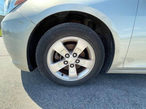 Used 2015 Chevrolet Malibu LS FWD image 11