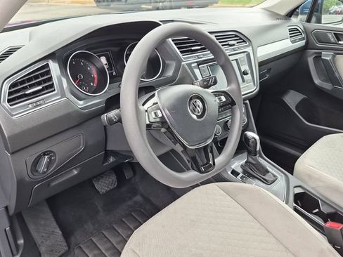 Used 2020 Volkswagen Tiguan S FWD image 16