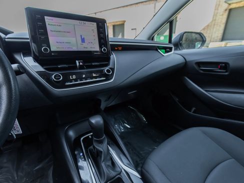 Used 2022 Toyota Corolla LE FWD image 20