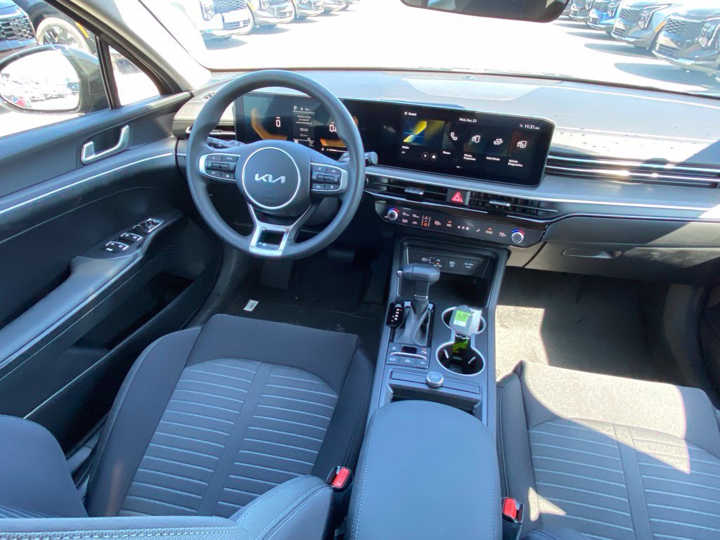 New 2026 Kia K5 LXS FWD image 19