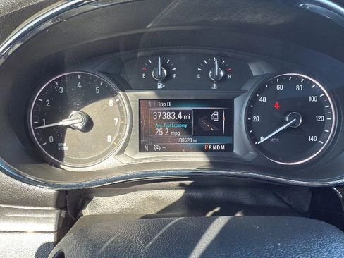 Used 2018 Buick Encore Essence image 16