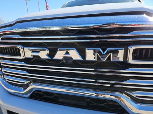 Used 2026 RAM 2500 Laramie AWD/4WD image 28