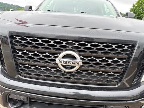 Used 2017 Nissan Titan PRO-4X w/ Pro-4x Convenience Package AWD/4WD image 28