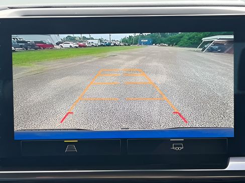 Used 2022 Chevrolet Silverado 1500 LT w/ Protection Package RWD image 25