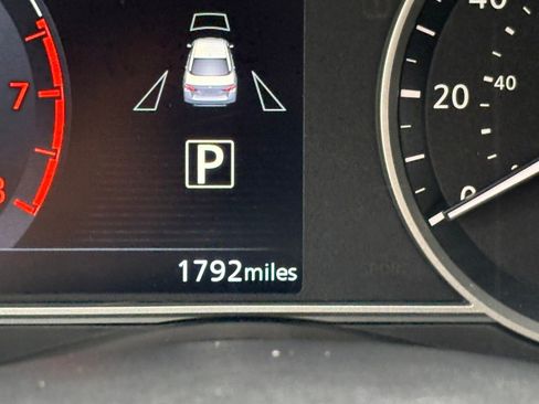 Used 2025 Nissan Versa SV w/ Trunk Package FWD image 17