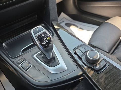 Used 2016 BMW 328i xDrive Sedan AWD/4WD image 17