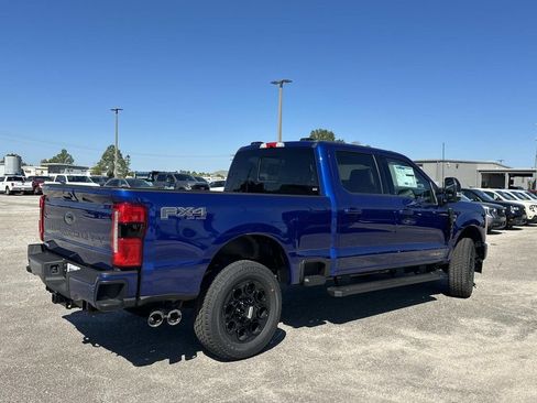 New 2026 Ford F250 Lariat w/ Black Appearance Package AWD/4WD image 5