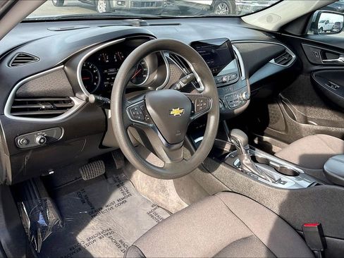 Used 2024 Chevrolet Malibu LT image 19