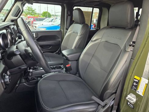 Used 2023 Jeep Gladiator Sport AWD/4WD image 18