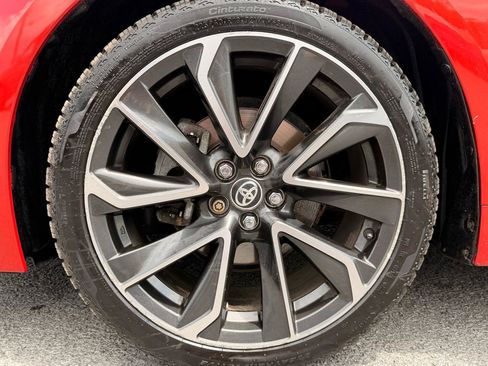 Used 2019 Toyota Corolla XSE FWD image 10