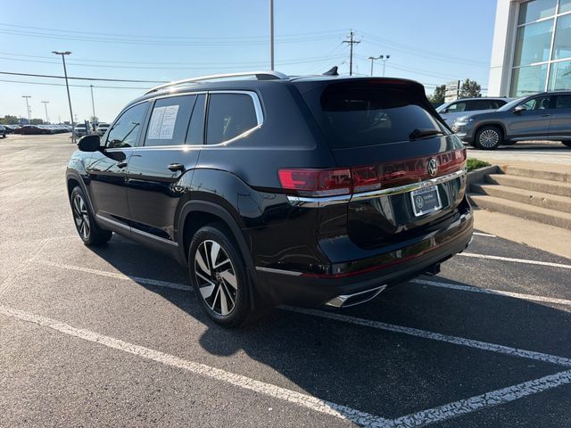 Used 2024 Volkswagen Atlas SEL AWD/4WD image 7