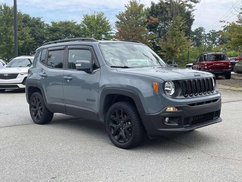Used 2018 Jeep Renegade Altitude w/ UConnect 8.4 Nav Group AWD/4WD image 7