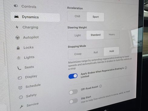 Used 2022 Tesla Model Y Long Range image 14