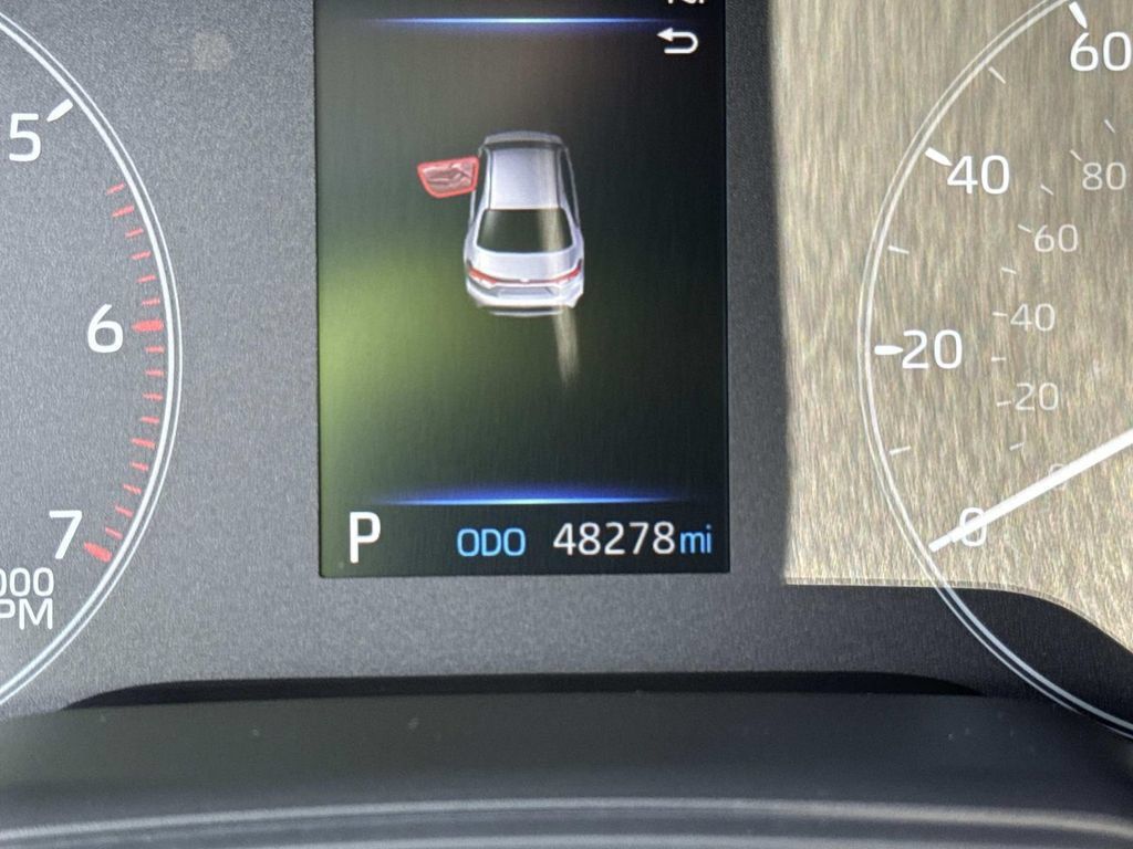 Used 2023 Toyota Corolla LE FWD image 35