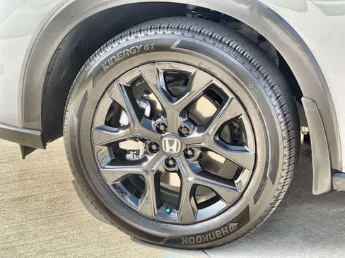Certified 2024 Honda HR-V Sport image 9