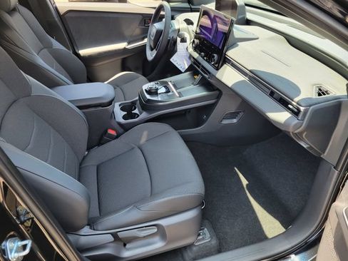 New 2026 Toyota C-HR AWD/4WD image 18