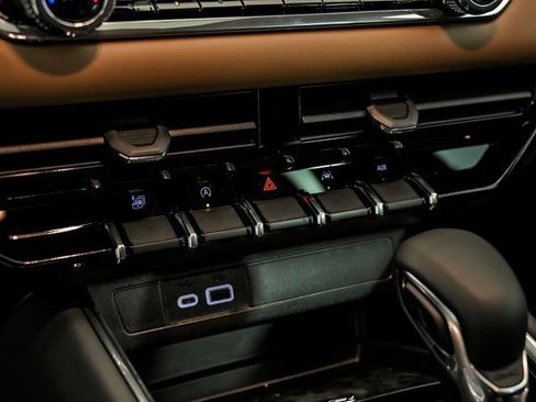 New 2026 GMC Canyon AT4 w/ Technology Plus Package image 18