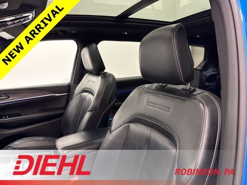 Used 2023 Jeep Grand Cherokee L Overland image 24