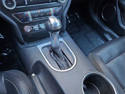 Used 2022 Ford Mustang Premium image 28