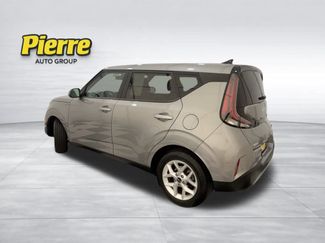 Used 2023 Kia Soul LX w/ Option Group 015 video 2