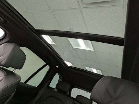 Used 2024 BMW X5 xDrive40i w/ M Sport Package AWD/4WD image 22