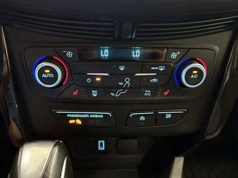 Used 2019 Ford Escape SE AWD/4WD image 17