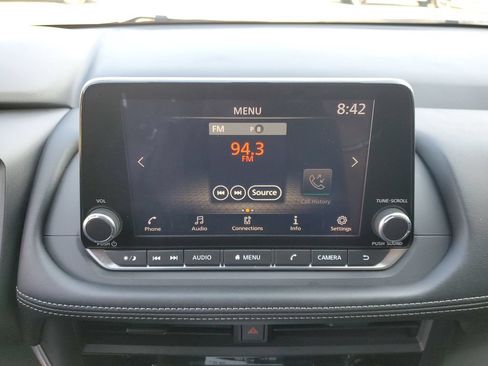 Certified 2025 Nissan Rogue S AWD/4WD image 28