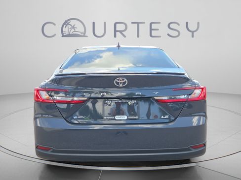 Used 2025 Toyota Camry LE w/ Convenience Package FWD image 4