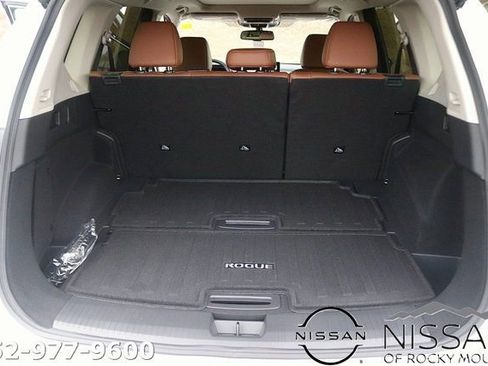 New 2026 Nissan Rogue Platinum w/ Platinum Premium Package AWD/4WD image 15